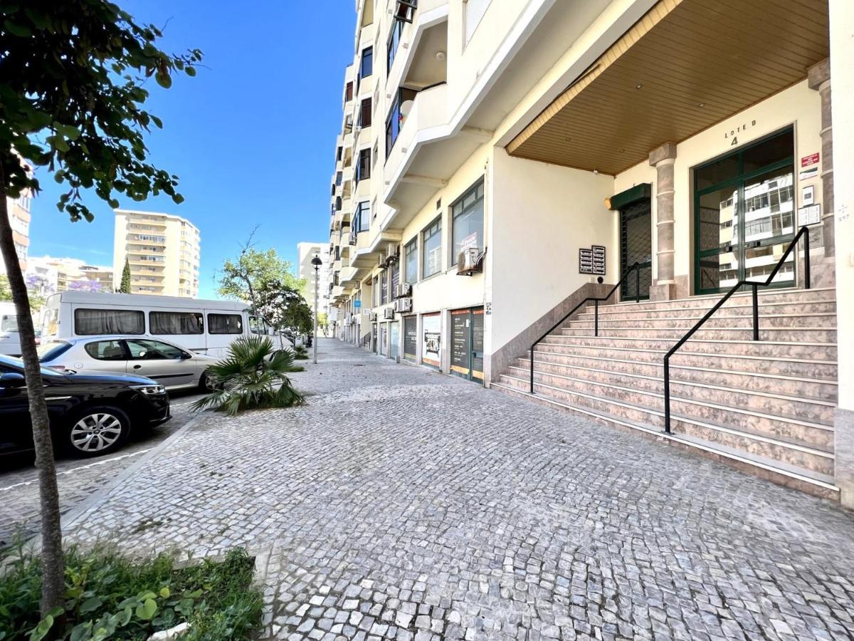 Rising By Homing Apartment